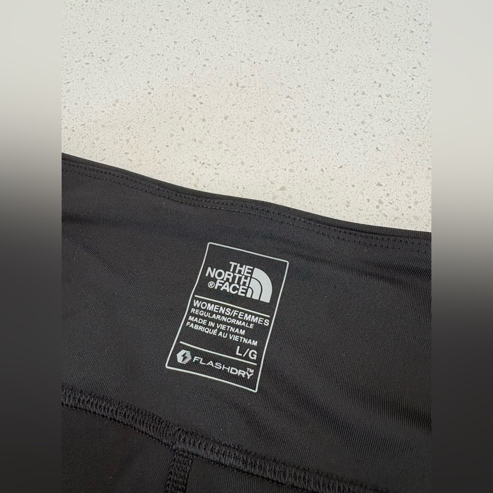 Women’s L North Face Leggings - Picture 3 of 3